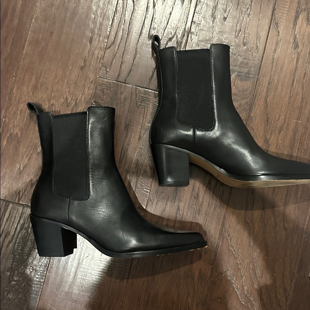 Elegant Black Leather Women's Boots, shadie h2o